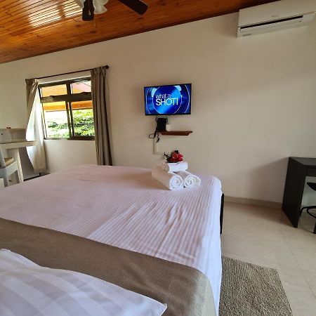 Tourterelle Holiday Home Гранд-Анс Экстерьер фото
